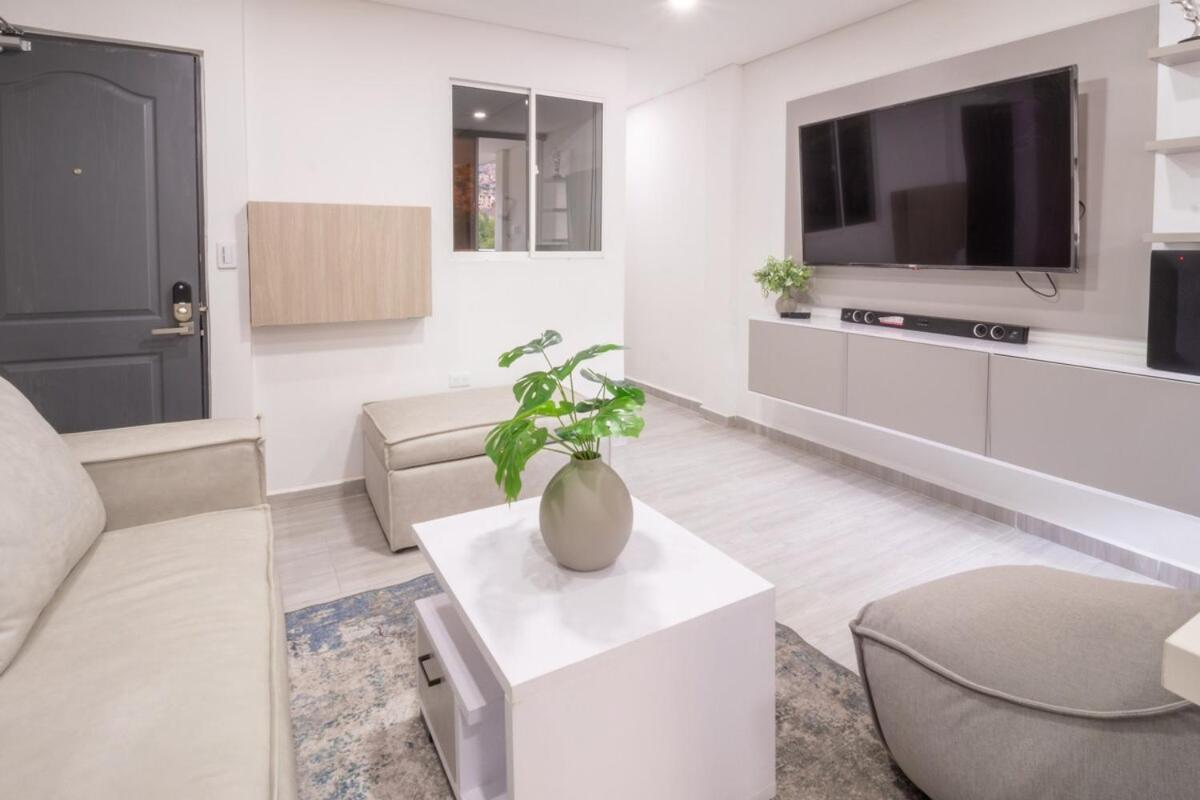 Charming Scape Cozy And Stylish N Apartment