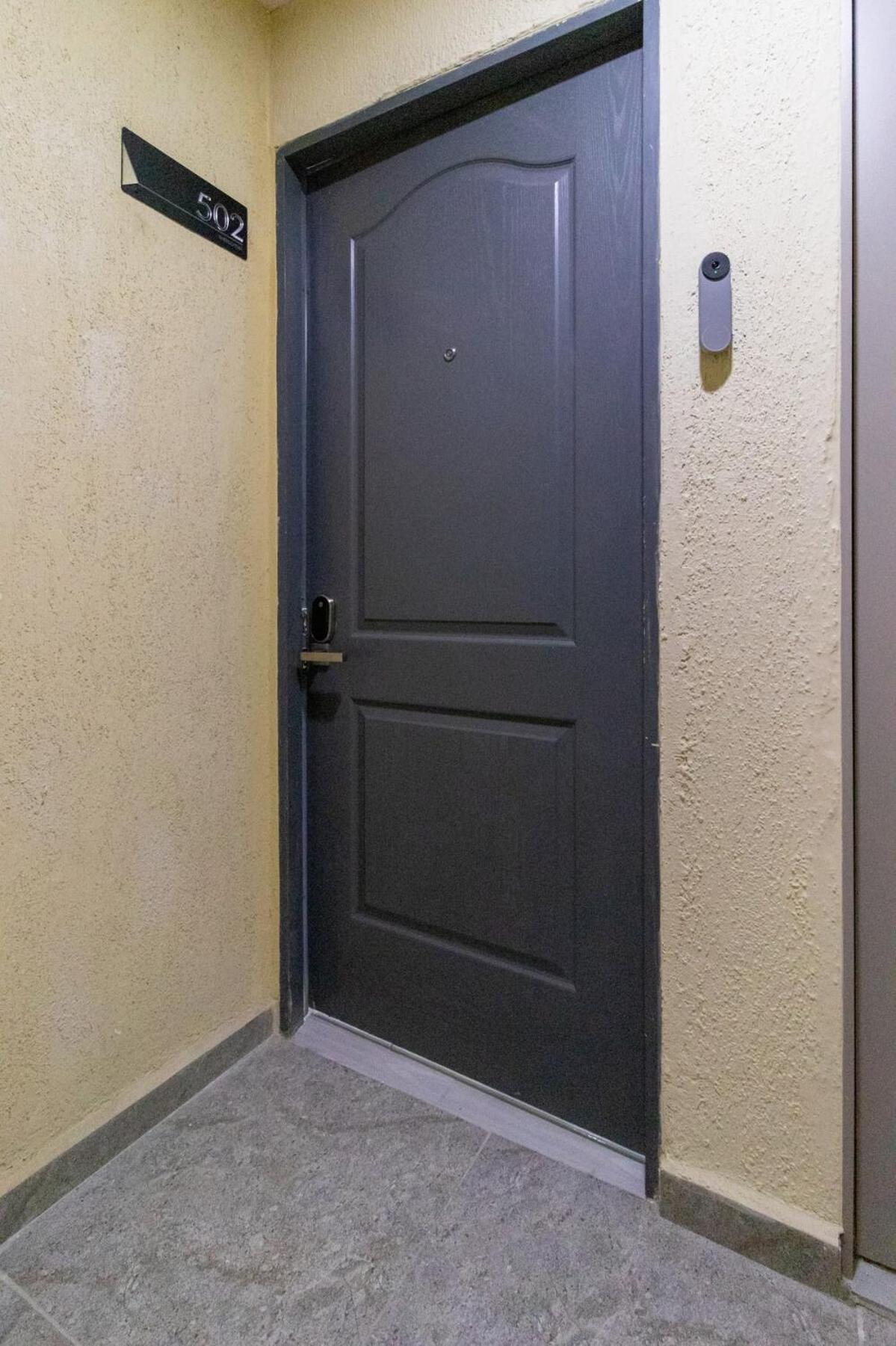 Charming Scape Cozy And Stylish N Apartment