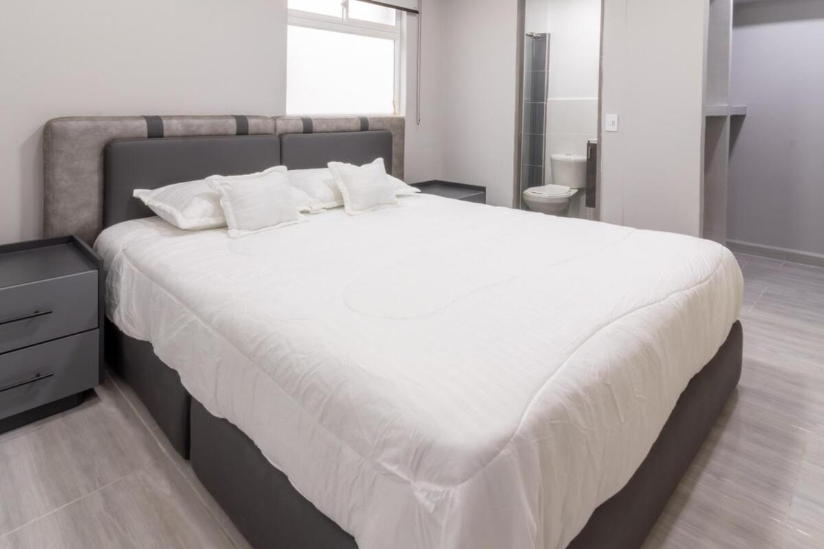 Apartment Charming Scape Cozy And Stylish N *