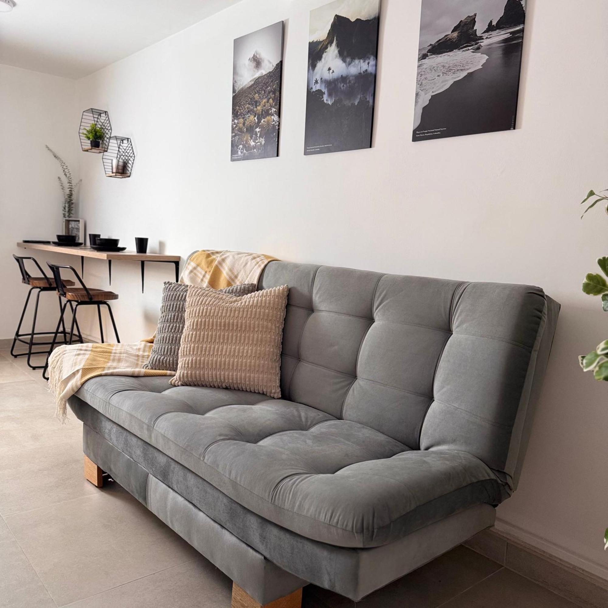 Apartment Con Vista Boscosa Y Parking En Buenos Aires,