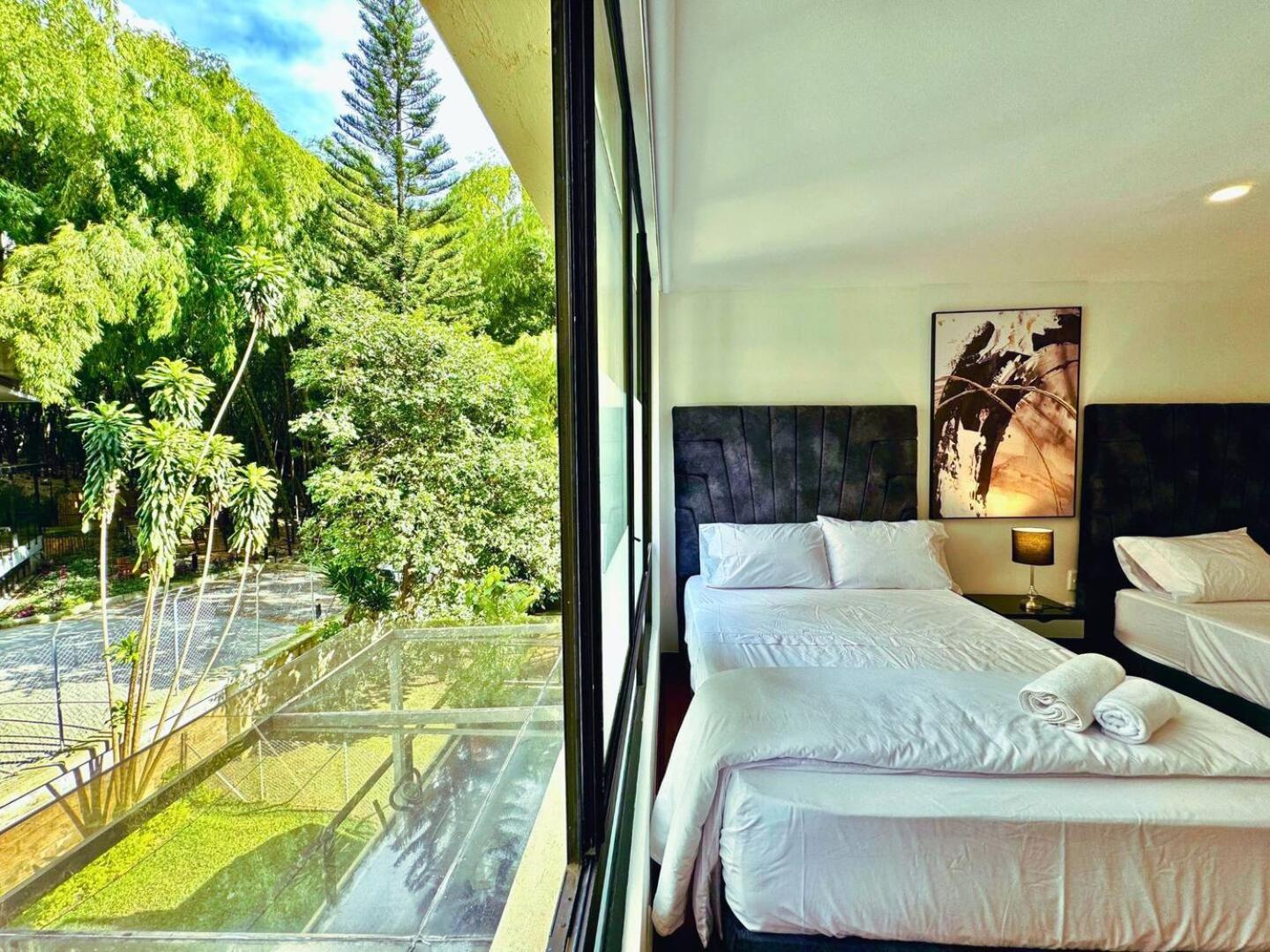 5br 2,497 Sqft Pool By El Tesoro Mall Apartment