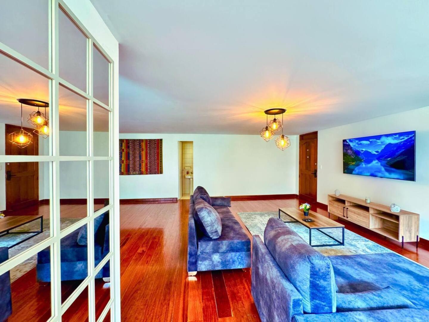 5br 2,497 Sqft Pool By El Tesoro Mall *