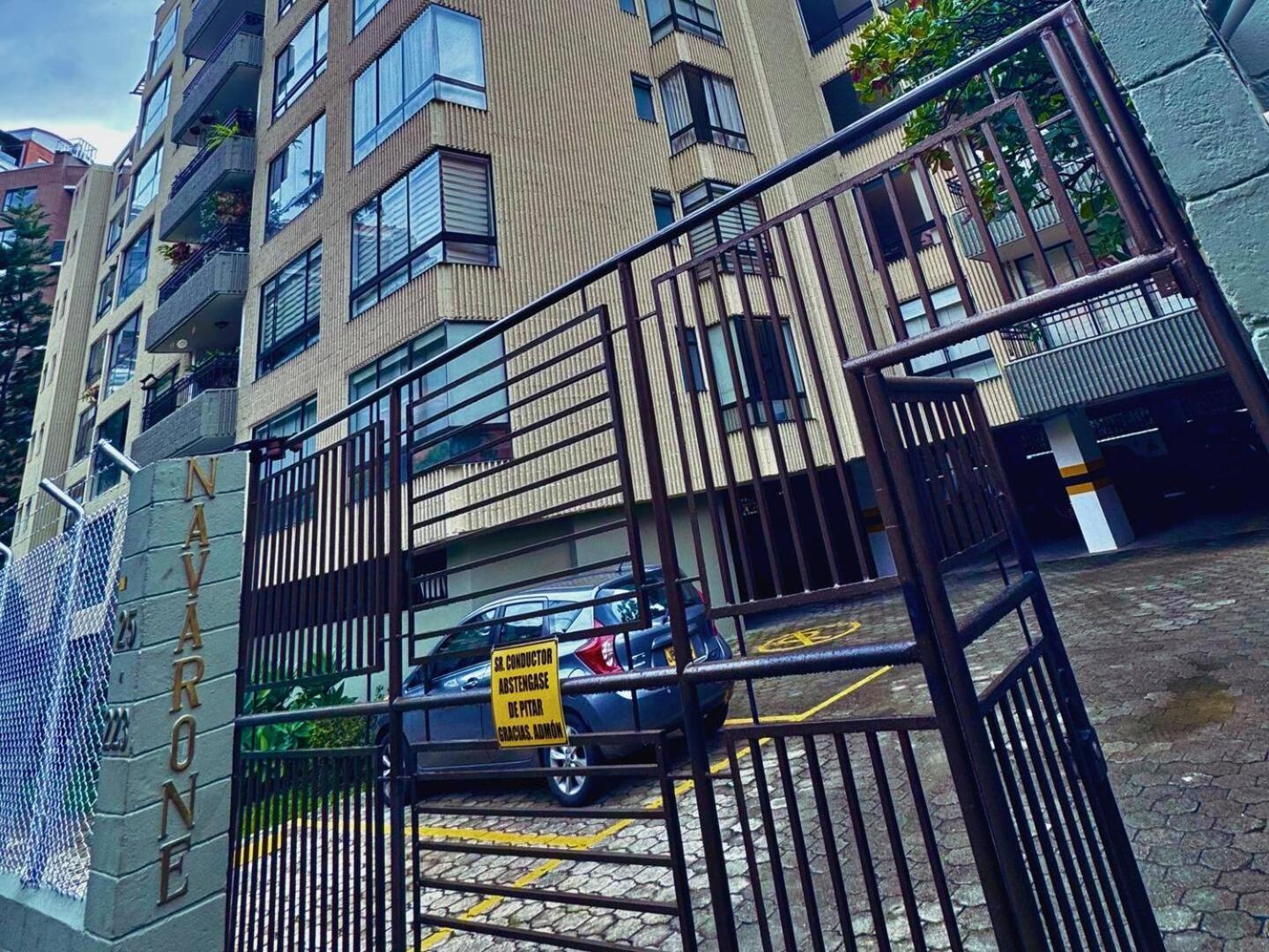 5br 2,497 Sqft Pool By El Tesoro Mall Medellin
