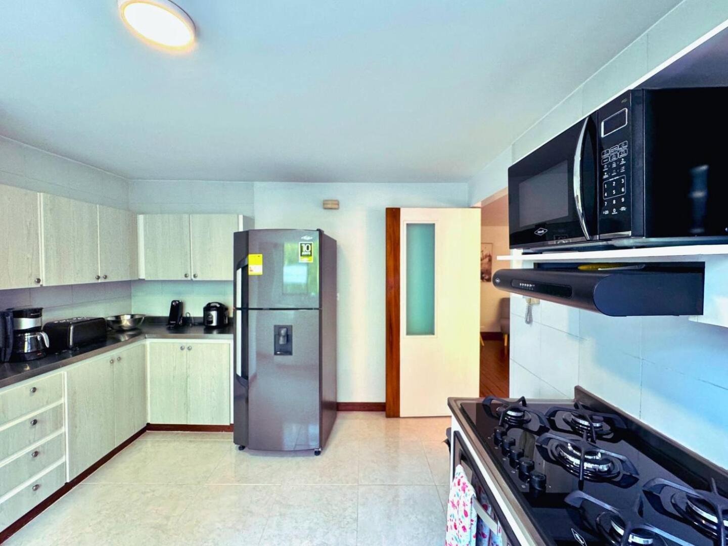Apartment 5br 2,497 Sqft Pool By El Tesoro Mall Medellin