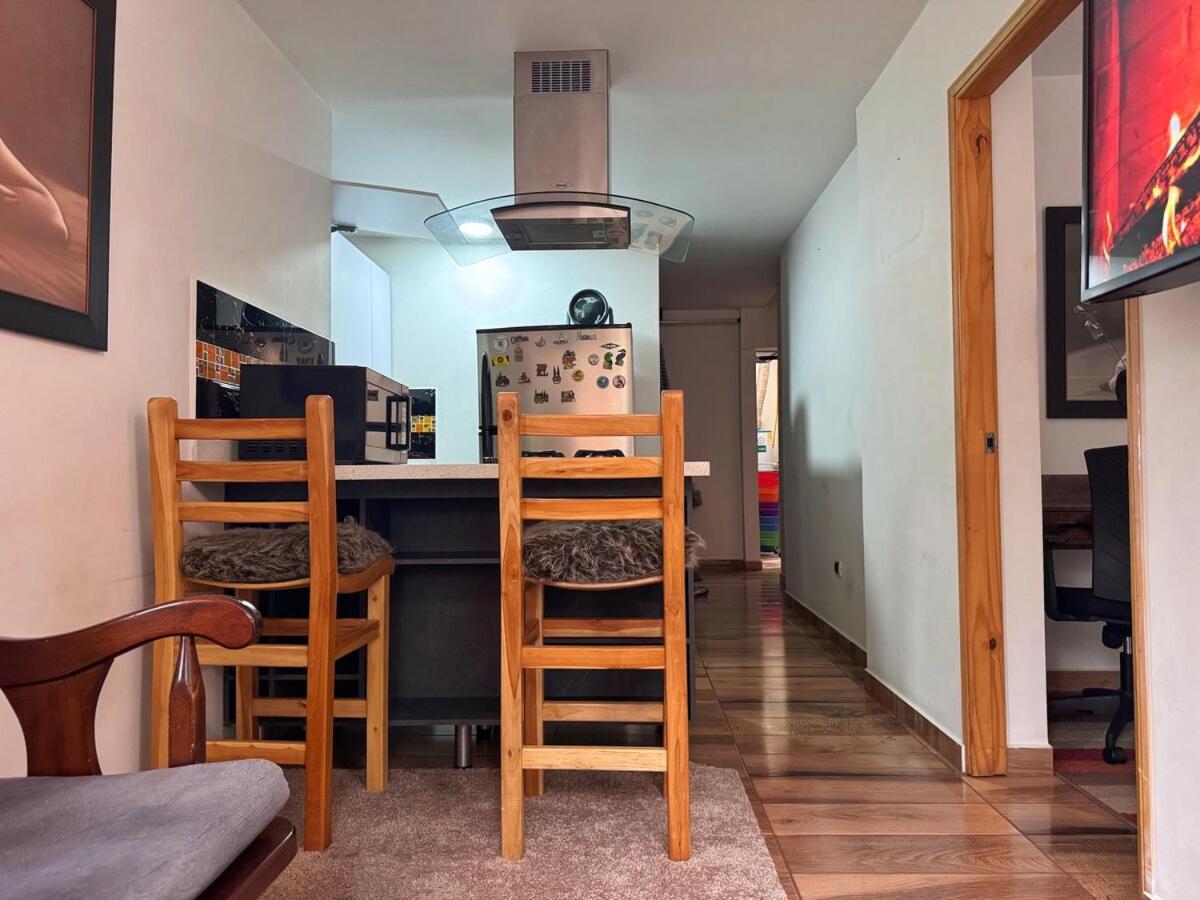 En Belen Cerca A Laureles, Wifi, Balcon Y Patio * Medellin