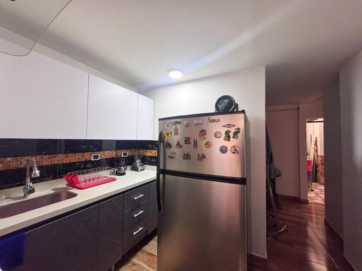 En Belen Cerca A Laureles, Wifi, Balcon Y Patio Apartment Medellin
