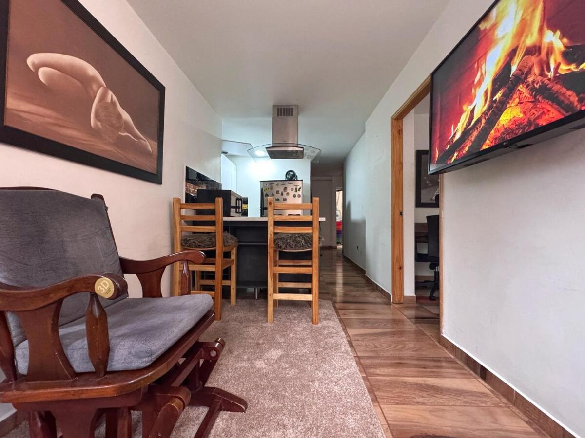 En Belen Cerca A Laureles, Wifi, Balcon Y Patio Medellin