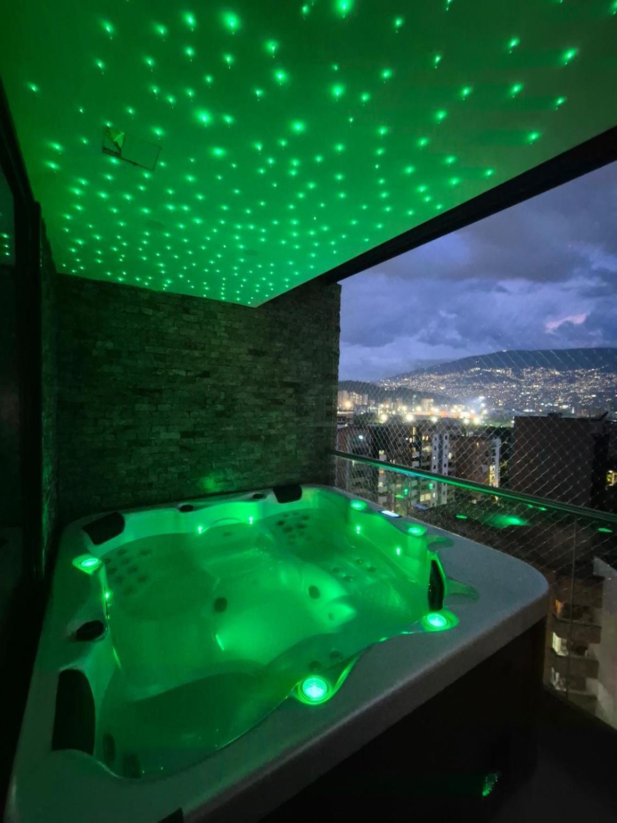 Laureles 11th Floor, Jacuzzi And Ac Apartment