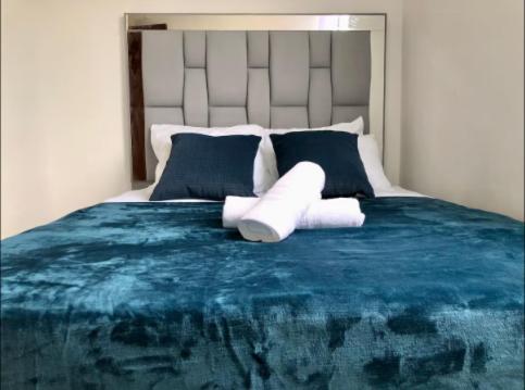 Apartment Zona Rosa De Medellin, Ubicacion Cerca De Centros Comerciales Y Tranvia Del Metro *