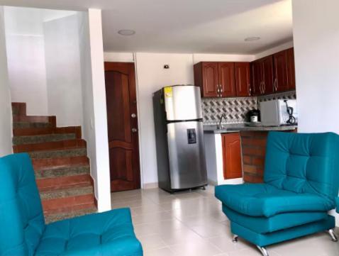 Apartment Zona Rosa De Medellin, Ubicacion Cerca De Centros Comerciales Y Tranvia Del Metro *