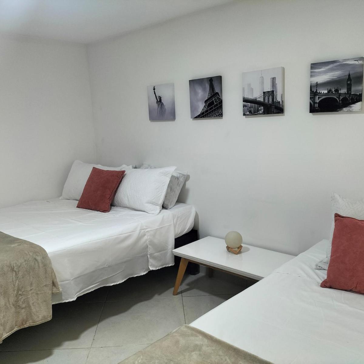 Comfortable And With Large Balcony In Belen Apartment Medellin