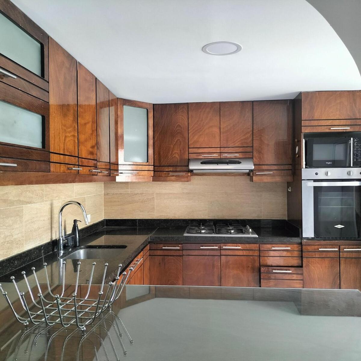 Apartment Comfortable And With Large Balcony In Belen *