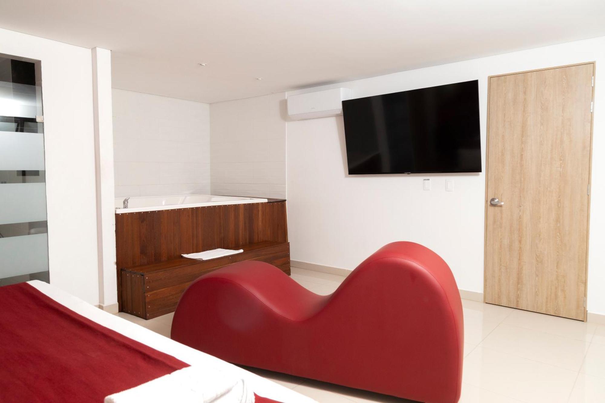 Bajo La Luna Hotel
