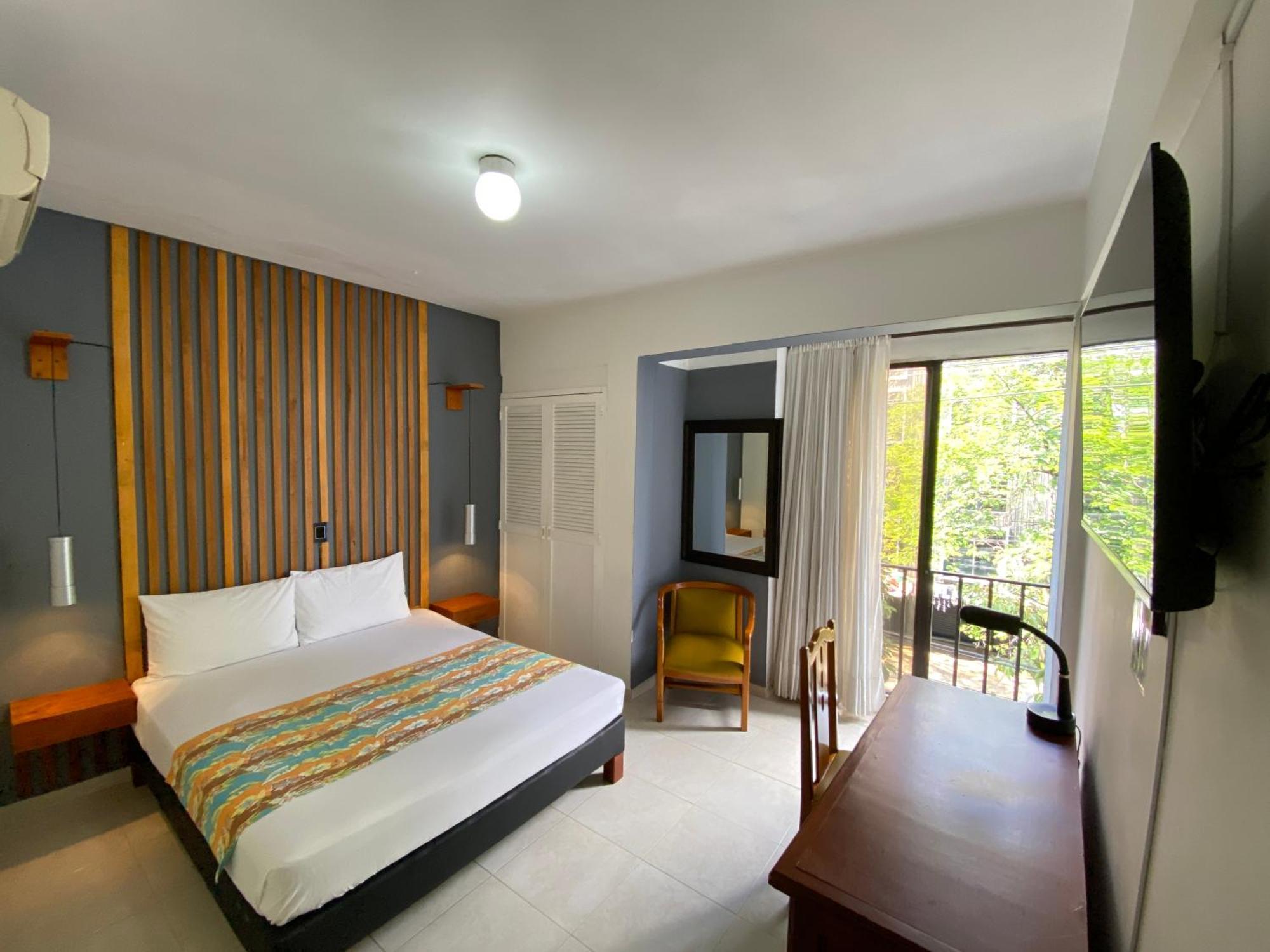 Laureles 70 Hotel 3*