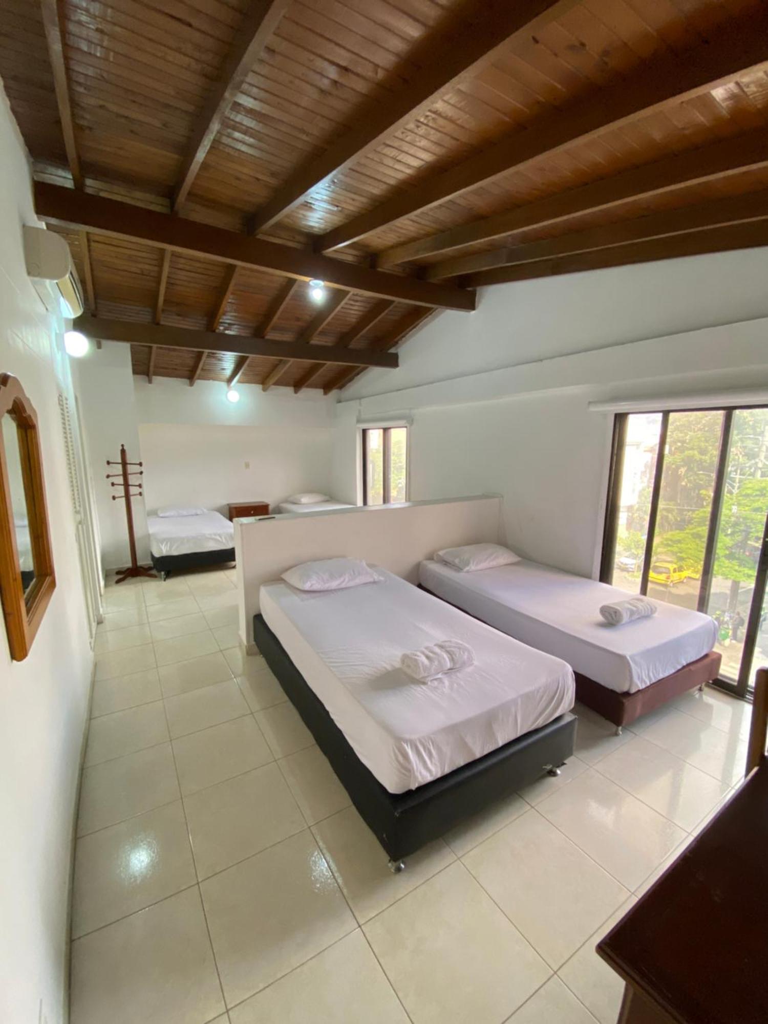 Hotel Laureles 70 3*