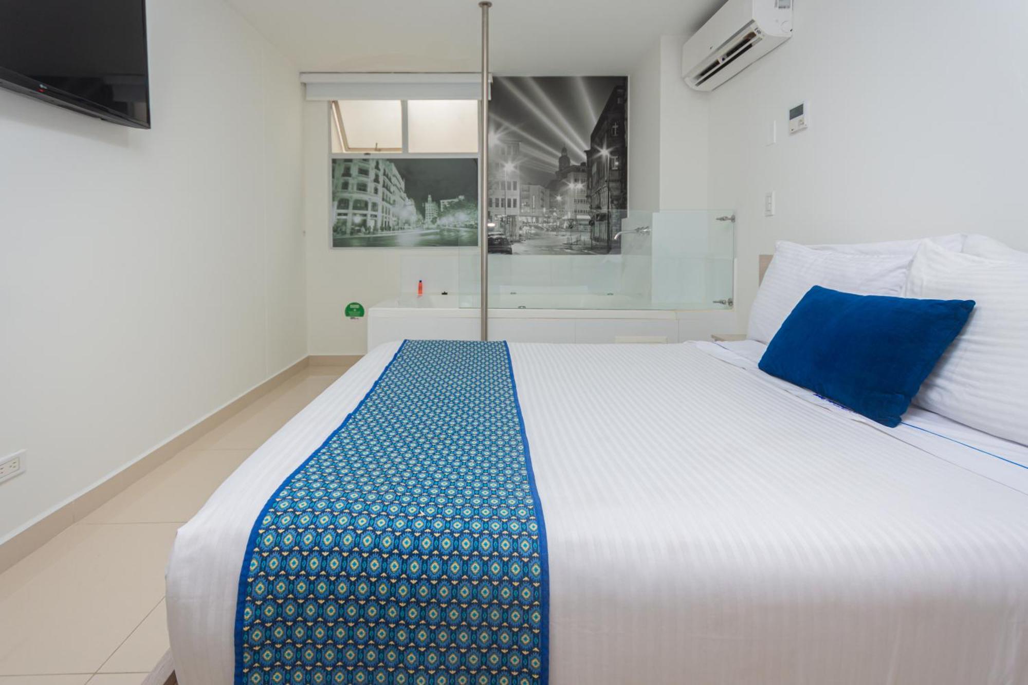 Laureles Plaza 4*