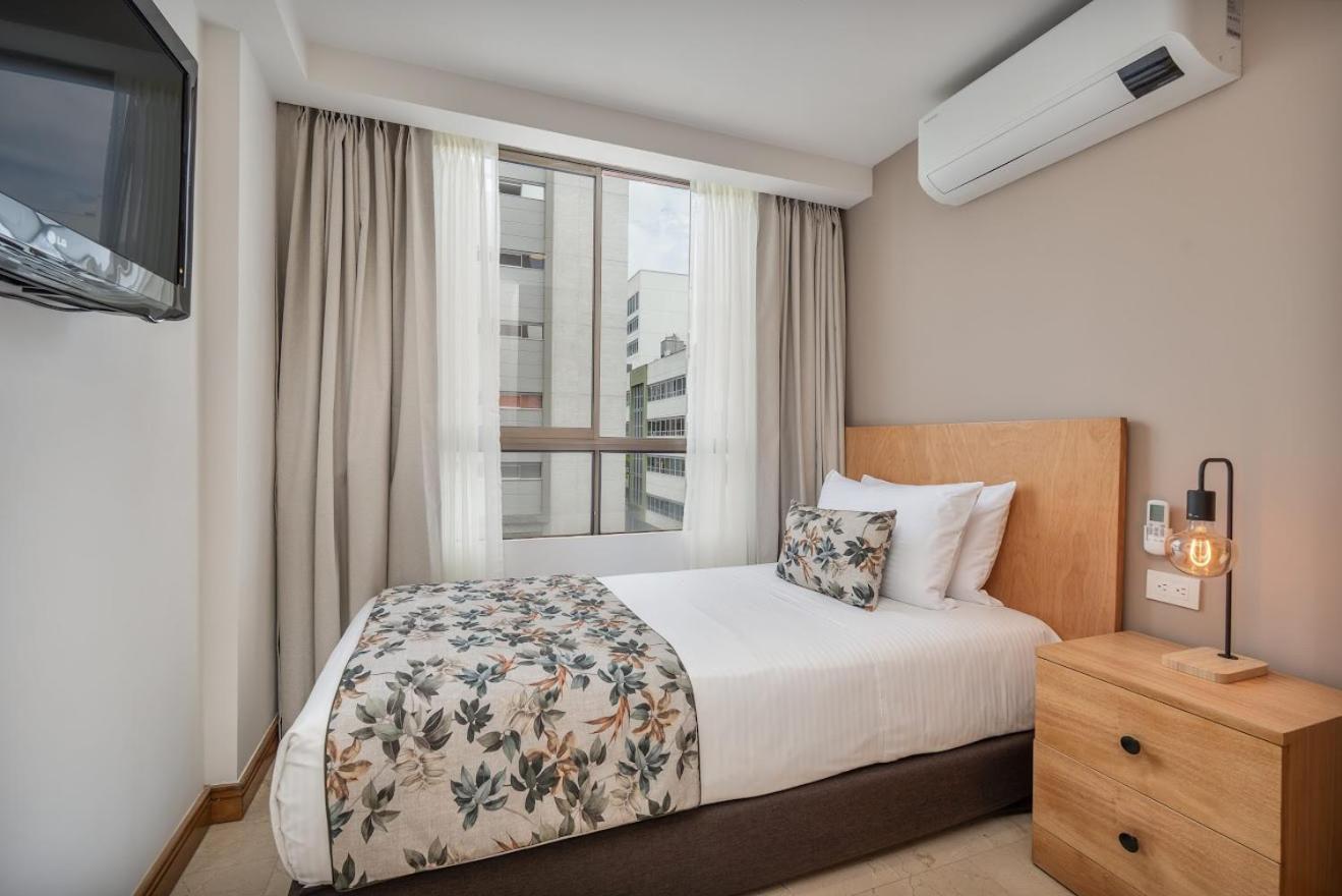 Alcazar De Oviedo By Ee Aparthotel Medellin