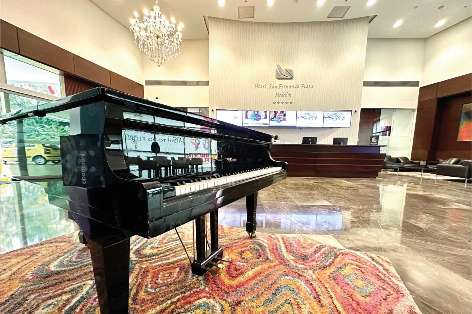 San Fernando Plaza 5*