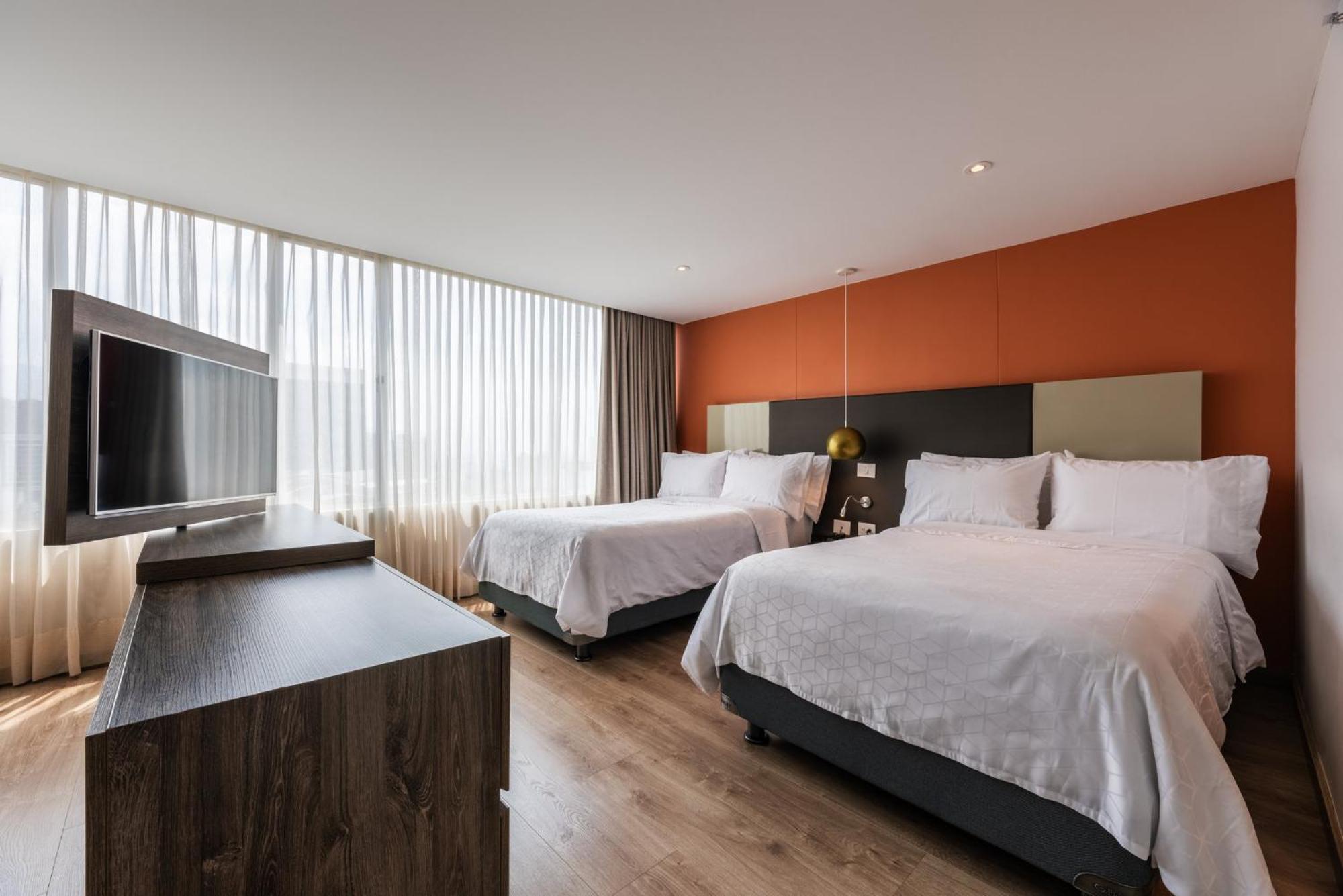 Hotel Express & By Ihg