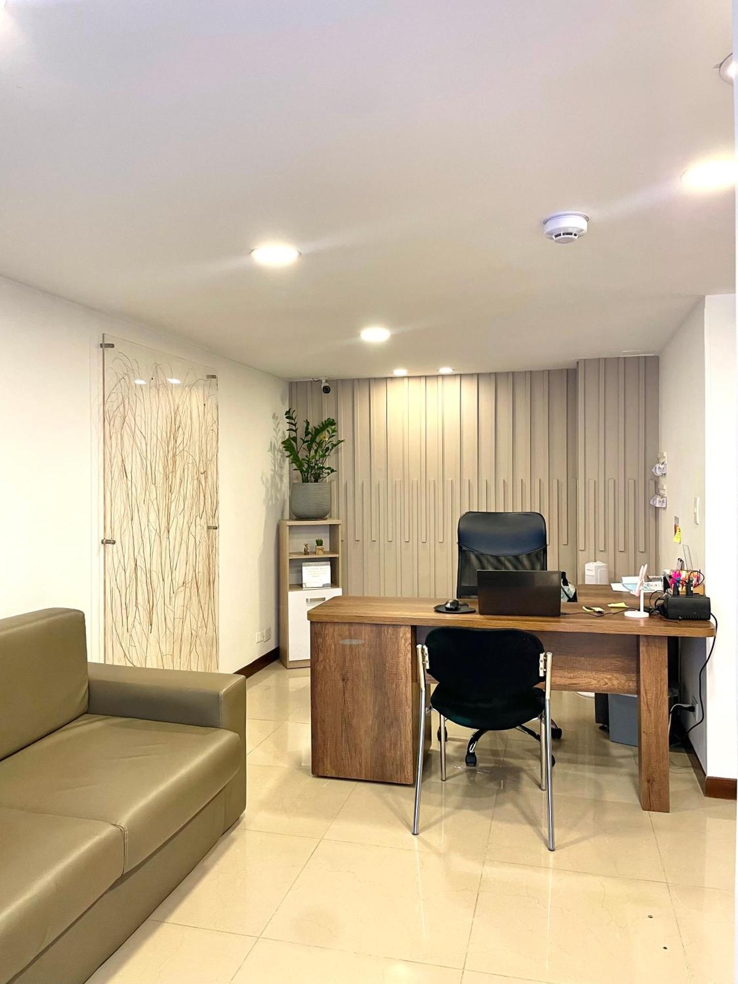 Aparthotel Alcazar De Oviedo By Ee