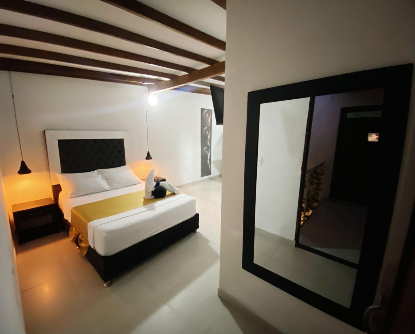 Aparthotel Aparta Rosales