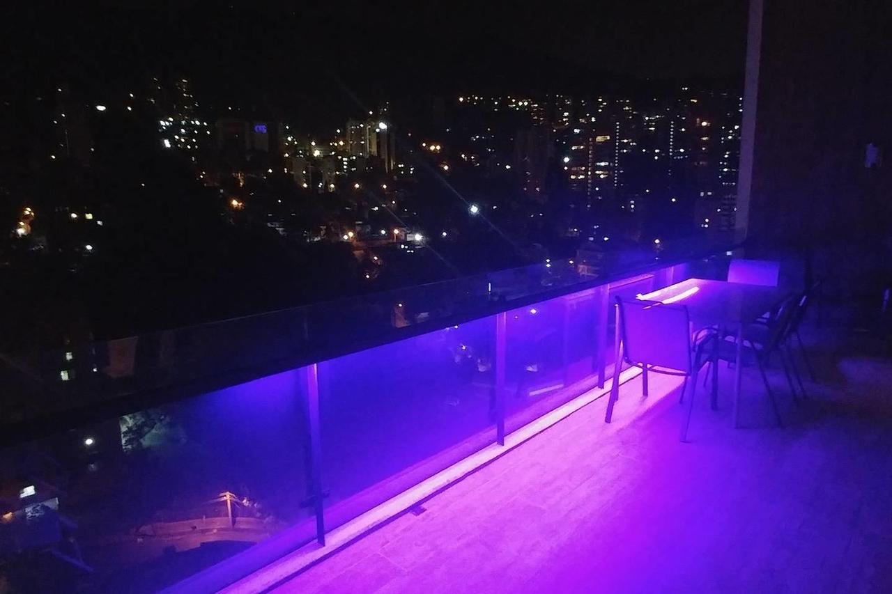 Apartment Energy Living Iconic 5 Star Close To Lleras *