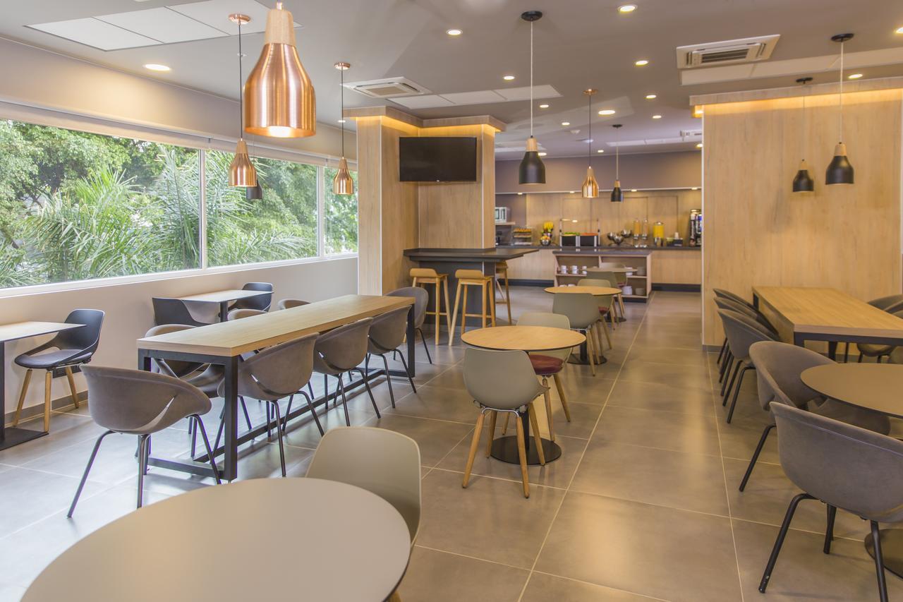 Hotel Express By Marriott Colombia Medellin
