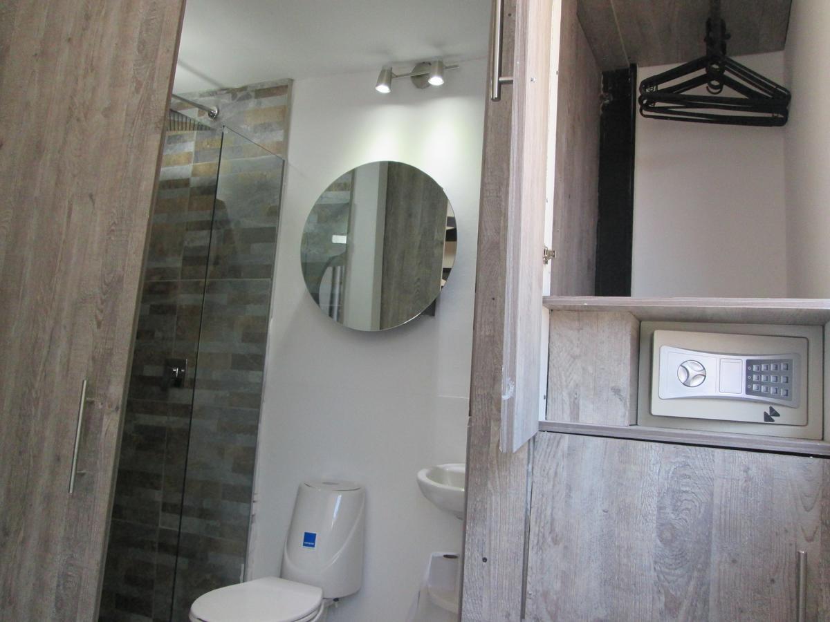 Icon Suites Apartment *