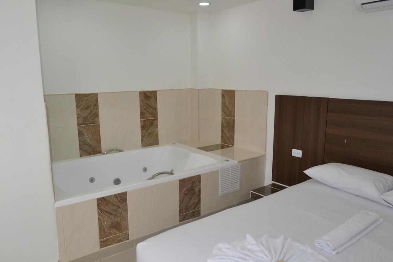 Economy hotel Luxton Medellin