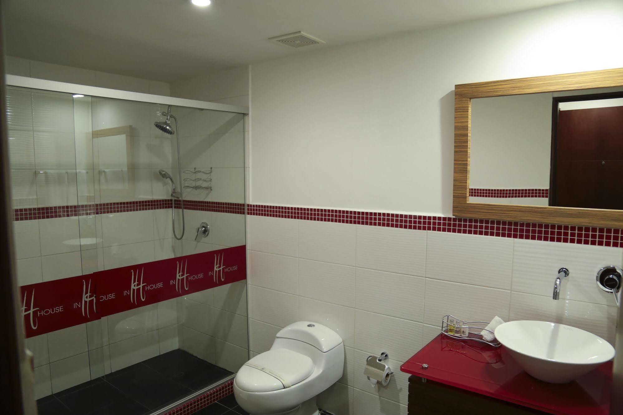 In House The Hotel 3*