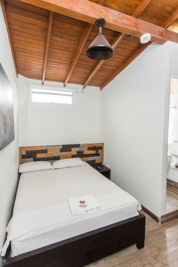 Montanita Hostel