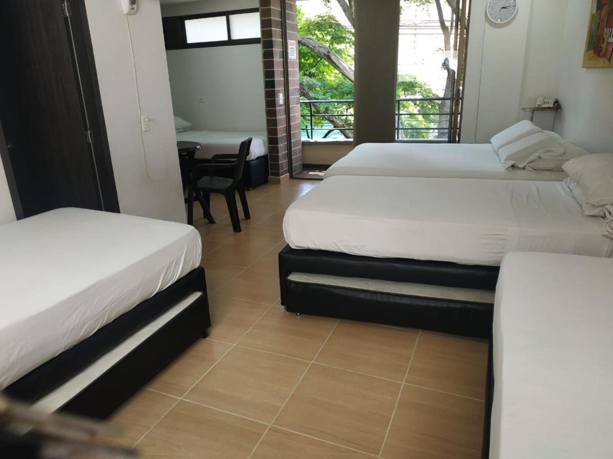 Aparta Montes La 70 Apartahotel