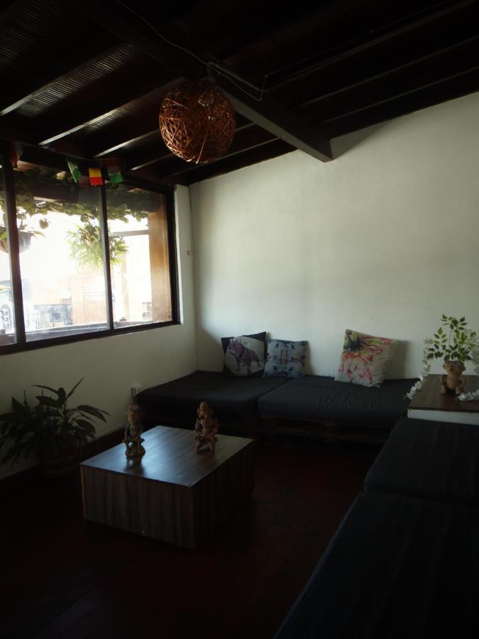 Montanita Hostel *