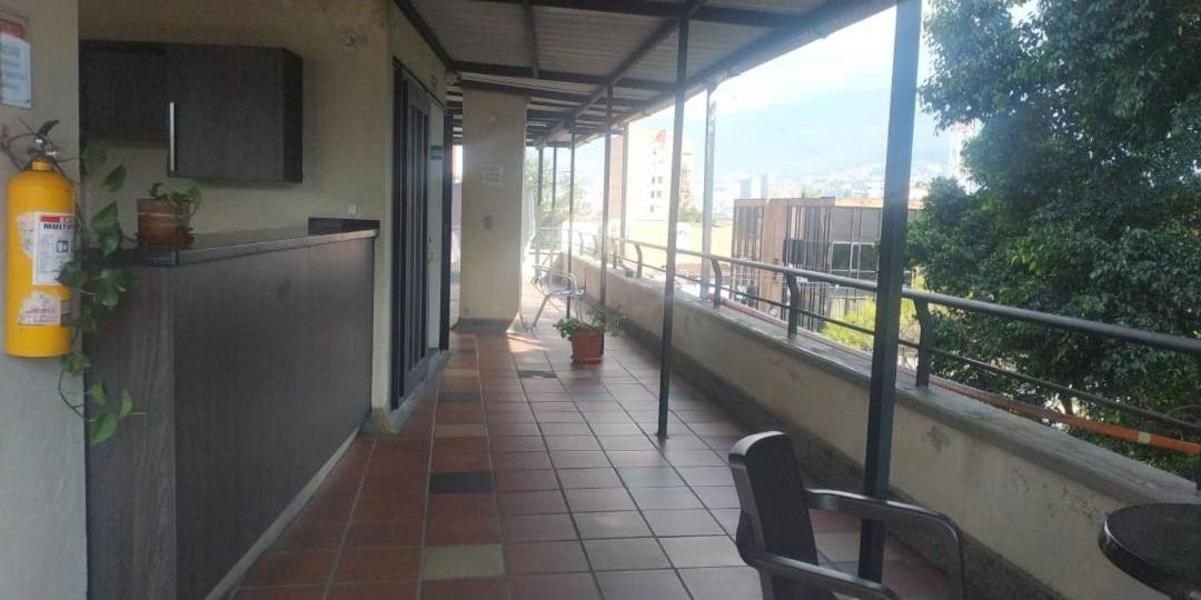 Aparta Montes La 70 *