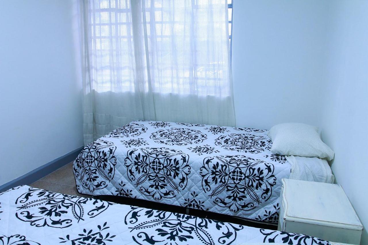 Casa Tuvia Parque Hostel
