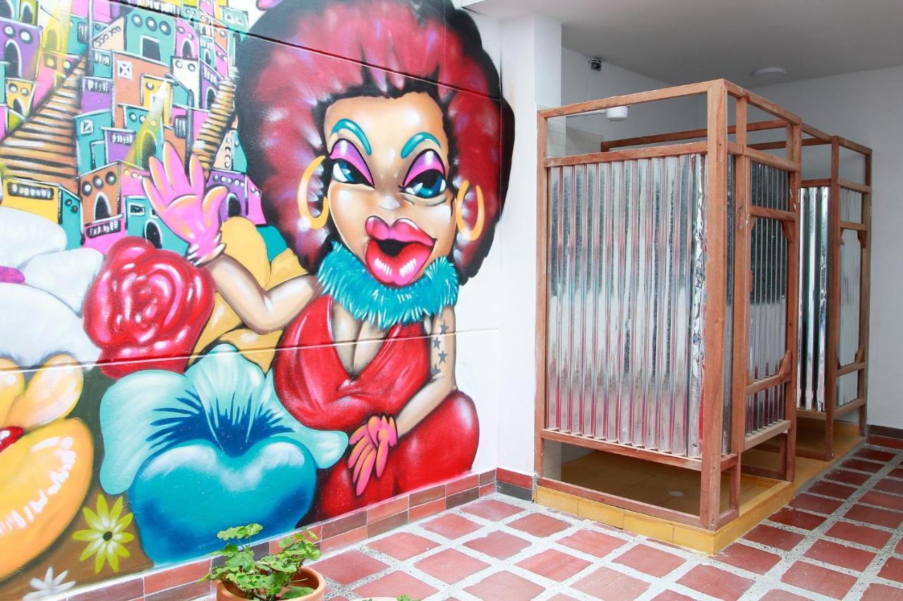 Casa Tuvia Parque Hostel