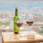 Mountain And City Views Loft Ultra-Fast Internet