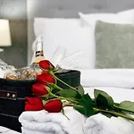 Luxurious 5 Stars Studio With Ac & Amazing Views