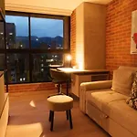 New In Laurels With Air , Loft Type, Giant Tv