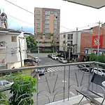 Excelente Ubicacion En La 70-Laureles