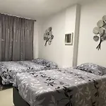 Amplio Apartamento En Laureles De 4 Dormitorios
