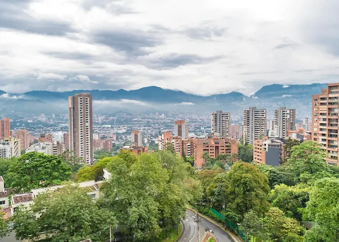 Super Apartment El Poblado Tesoro 2 Rooms, 3 Baths - 6 Guests