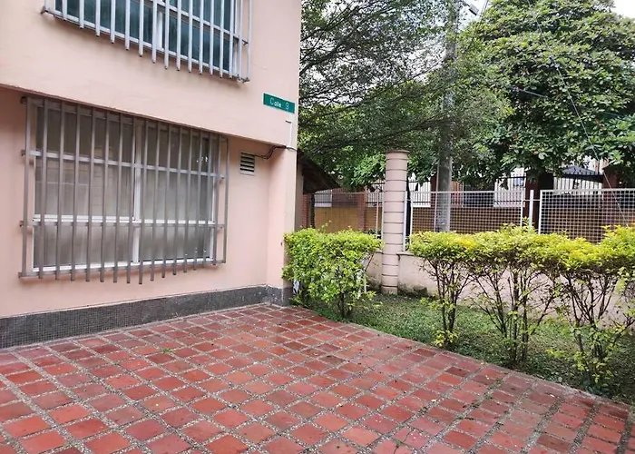 Casa Comoda, Cerca Parque Acuatico En Medellin