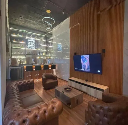 Exclusivo Apartaloft Privado Frente Parque Lleras