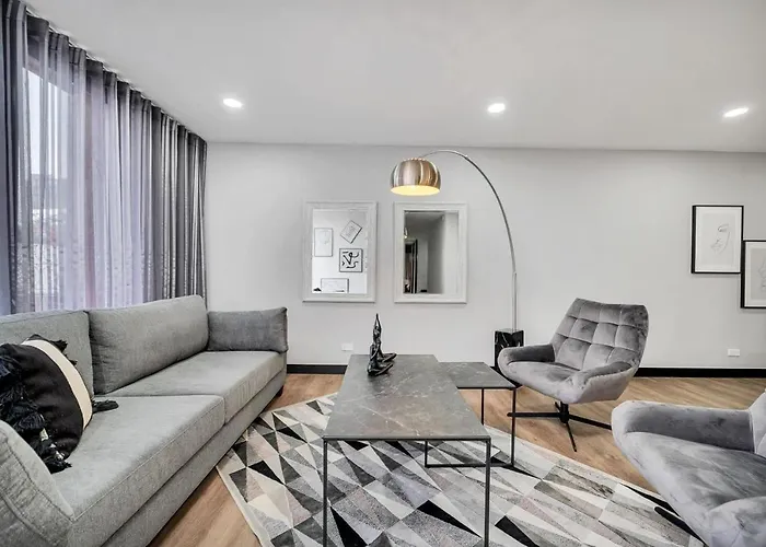 Moderno-Central El Poblado Apartamento