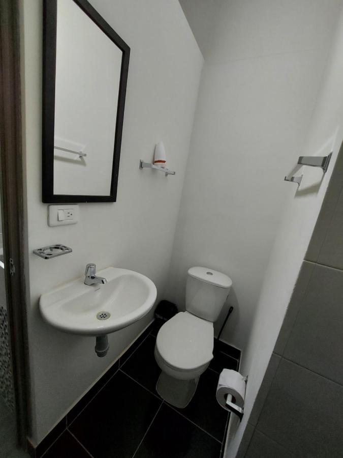 Aparta Estudio Amoblado 2 Medellin, San Joaquin Apartment