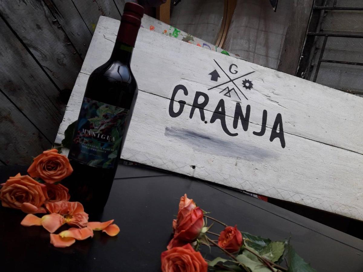 Granja Homestay Lodge Medellin