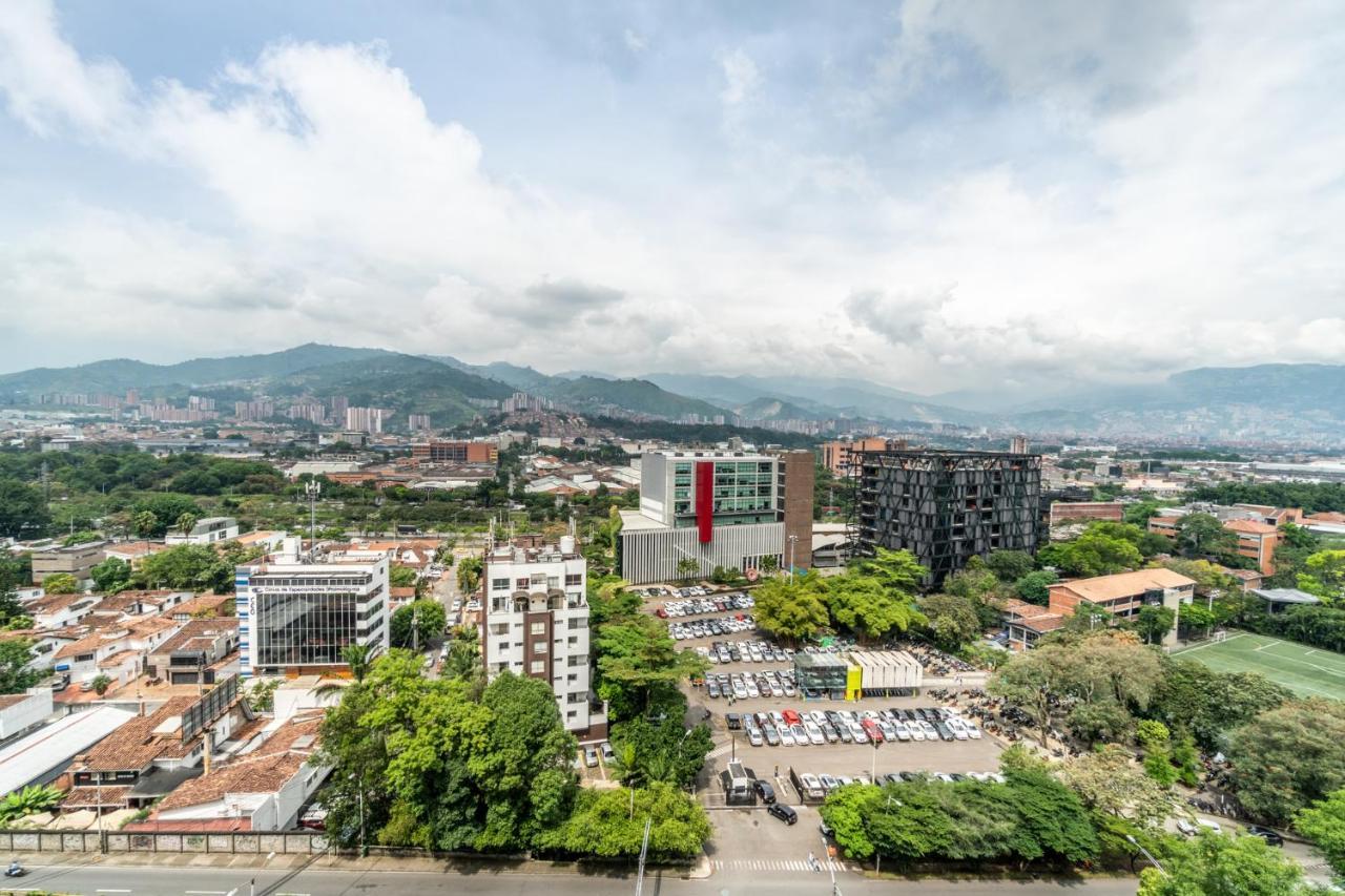 Go Living & By Housy Host Aparthotel Medellin