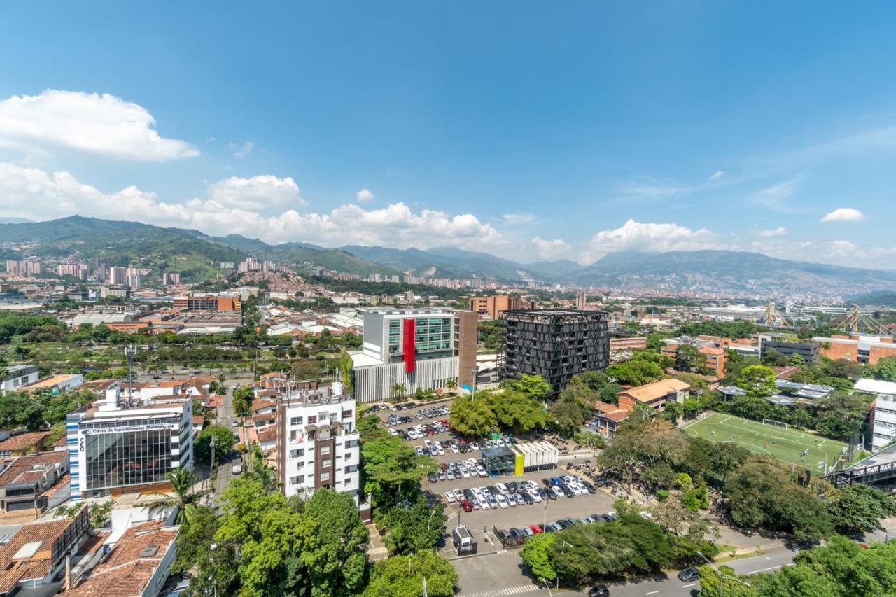 Go Living & By Housy Host Aparthotel Medellin