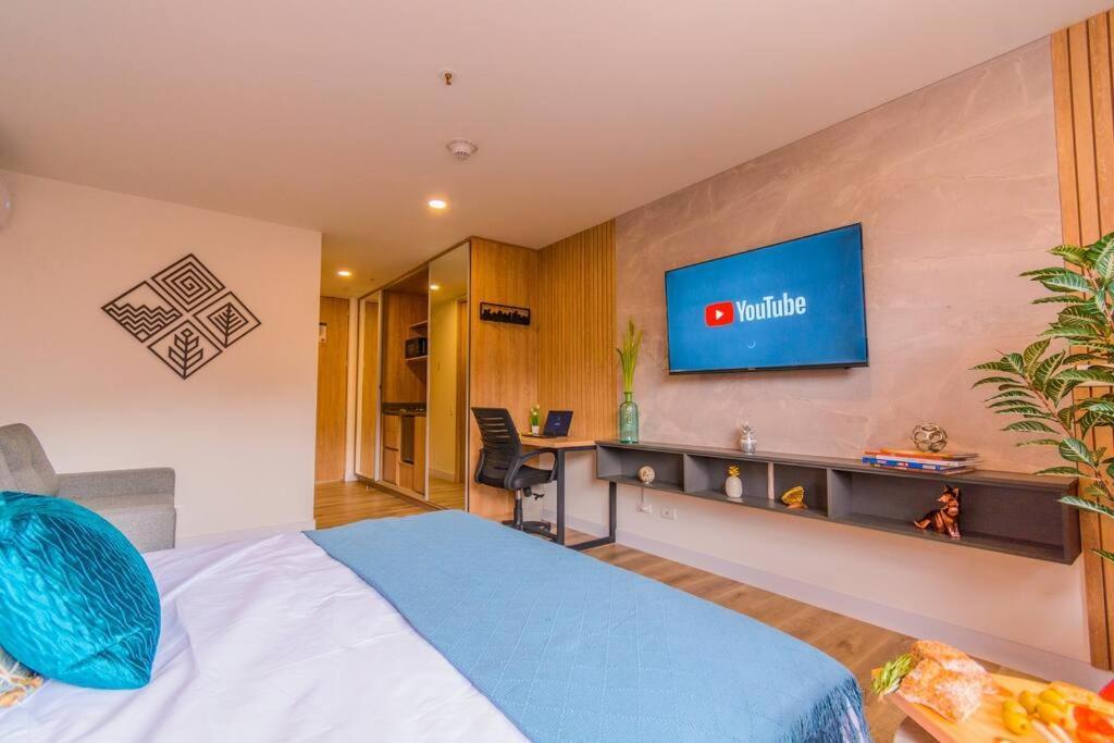 Luxury In El Poblado Co-work, Gym, Fast Wifi Medellin
